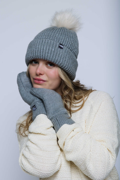 Snowflake-Lined Mitts
